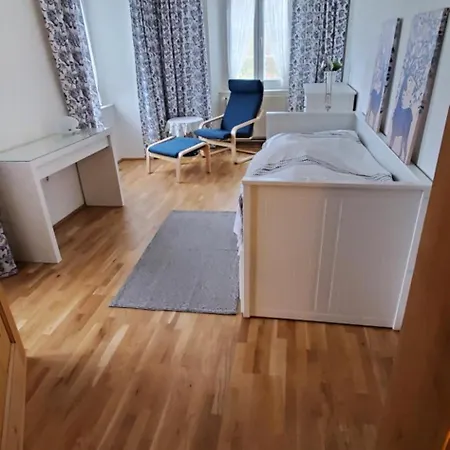 Zum Gruenen Berg Apartment